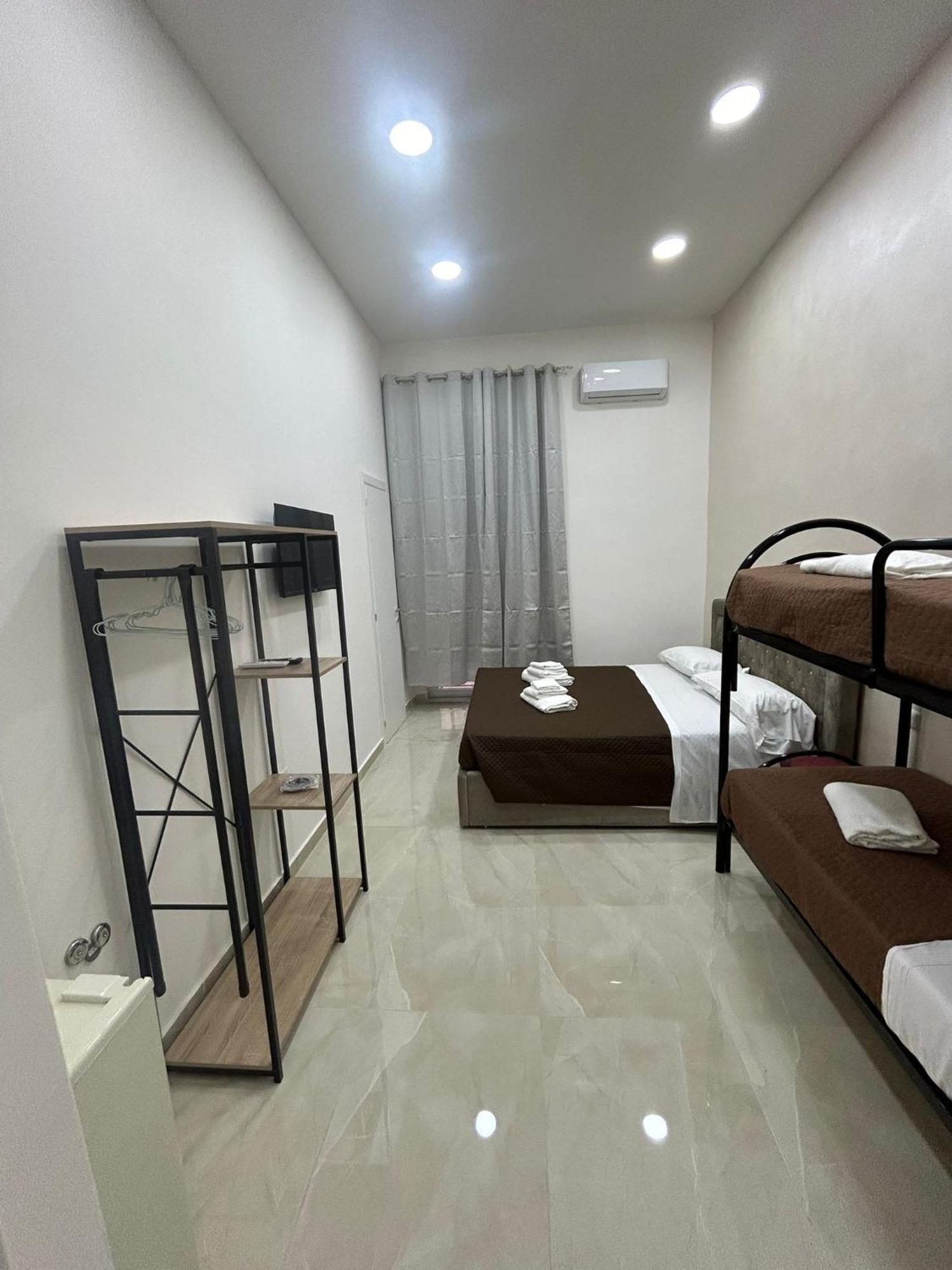 Luxury Rooms Carbonara 95 Napoli Eksteriør bilde