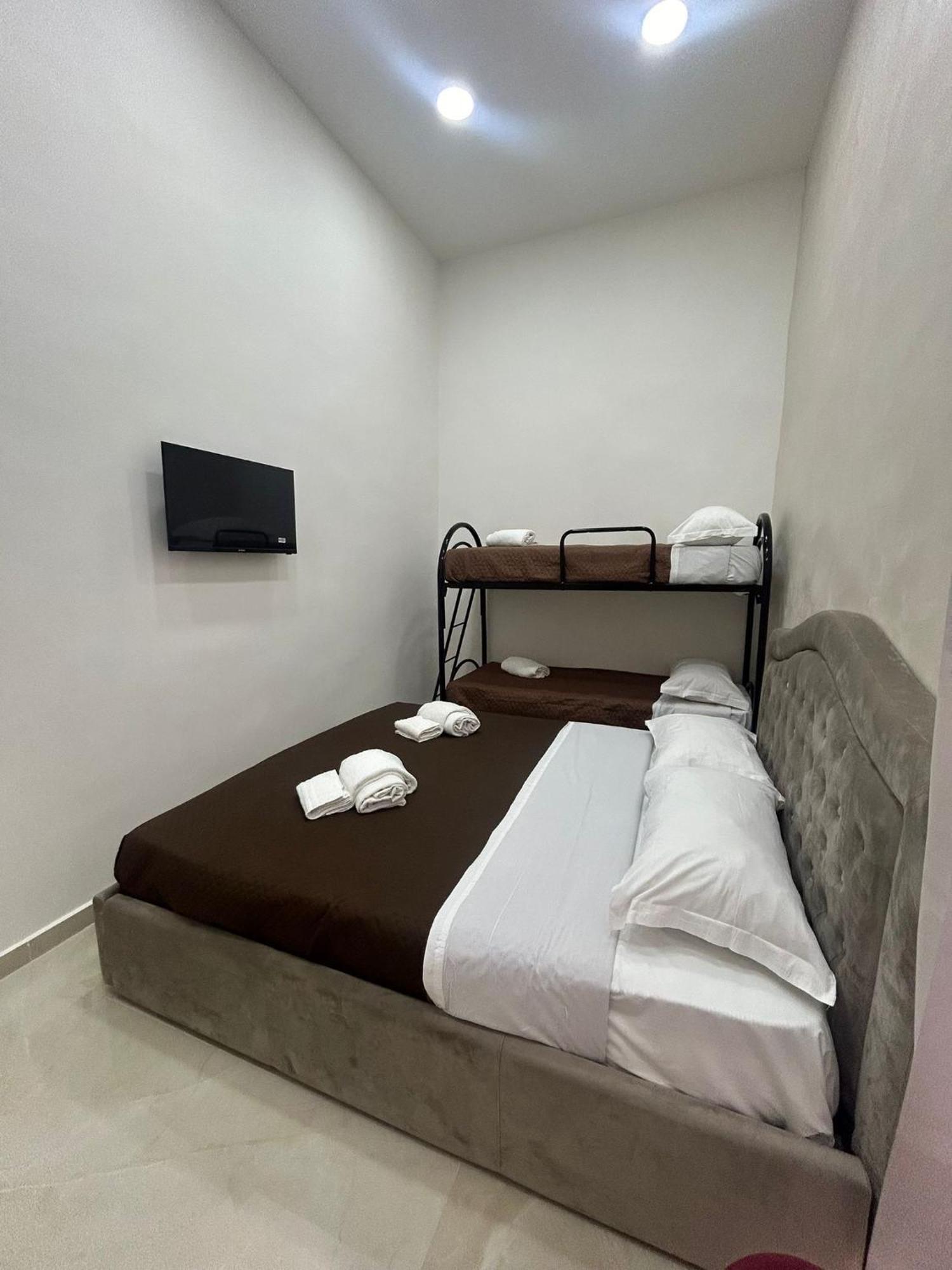 Luxury Rooms Carbonara 95 Napoli Eksteriør bilde